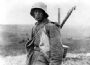 Ein deutscher Sturmtruppsoldat an der Westfront im Jahr 1916 