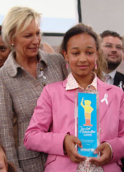 Die Unicef hat Nana Yaa zur Junior-Botschafterin 2005 ernannt.