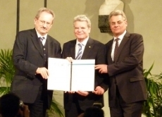 Joachim Gauck 2010 bei der Verleihung des Geschwister-Scholl-Preises