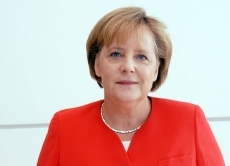Bundeskanzlerin Merkel kritisierte Günter Grass für sein Gedicht und bekräftigte die Solidarität Deutschlands mit Israel.