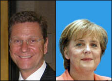 Angela Merkel (CDU) kann Bundeskanzlerin bleiben. FDP-Chef Guido Westerwelle (links) wird neuer Außenminister.