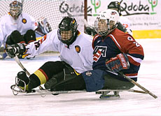 Beim Sledge-Eishockey zählt das deutsche Team zu den Gold-Favoriten.