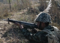 Immer wieder kommt es in Pakistan zu Kämpfen zwischen radikalen muslimischen Gruppen und den Regierungstruppen. Im Sommer 2009 vertrieben die Streitkräfte die islamistischen Taliban aus dem Swat-Tal.