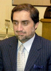 Foto des Präsidentschaftskandidaten Abdullah Abdullah aus dem Jahr 2004.
