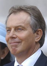 Scheidender Premierminister Tony Blair forderte eine Sonderregelung: Die Menschenrechte der EU-Verfassung sollen nicht für Großbritannien gelten.