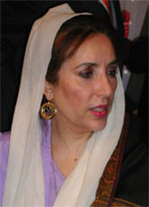 Die pakistanische Spitzenpolitikerin Benazir Bhutto wurde am 27. Dezember 2007 bei einem Selbstmordanschlag getötet.