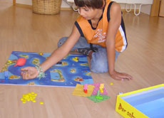 Für jüngere Kinder ab 5 Jahren ist das Spiel ein riesen Spaß. Aber auch Ahren (8) hat's gefallen.