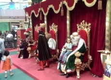 Die Heiligen drei Könige bringen nach spanischer Tradition den Kindern die Geschenke. Bild: Einkaufszentrum in Spanien