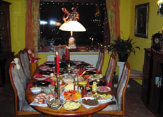 Zu Weihnachten wird in den meisten Familien ein großes Festmahl serviert.