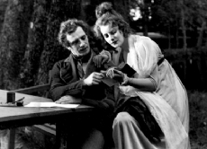 Einige Bücher von Selma Lagerlöf wurden verfilmt: Hier ein Ausschnitt aus "Gösta Berling", mit der schwedischen Schauspielerin Greta Garbo in der Hauptrolle.