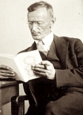 Mit seinen Romanen "Der Steppenwolf", "Das Glasperlenspiel" und "Siddhartha" wurde der Autor auf der ganzen Welt bekannt.
