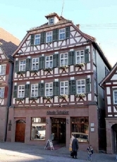 In diesem Haus in Calw wurde Hermann Hesse am 2. Juli 1877 geboren.