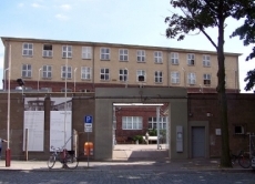 Heute führt Karl-Heinz Richter Besuchergruppen durch die Gedenkstätte Berlin-Hohenschönhausen und möchte den Menschen die DDR-Geschichte näherbringen.