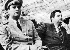 Anastasio und Luís Somoza
Debayle: Wie schon ihr Vater Anastasio Somoza Garcia verfügten die beiden Brüder als nicaraguanische Präsidenten über diktatorische Gewalt.