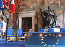 Die Europäische Union hat stark an Einfluss gewonnen. Bild: Saal, in dem der Vertrag über eine Verfassung für Europa unterzeichnet wurde.
