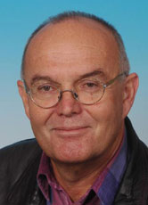 Schulleiter Wolfgang Knoll sieht es nicht als seine Aufgabe an, seine Schüler zu kontrollieren.