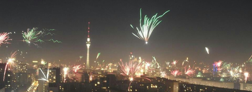 Warum heißt der 31. Dezember eigentlich "Silvester"? Welche Wurzeln hat das Fest und woher stammt der Brauch, das neue Jahr mit Feuerwerken zu begrüßen?
